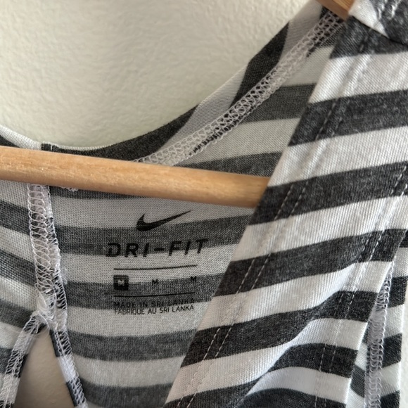 Women's Nike Tank - Picture 3 of 7